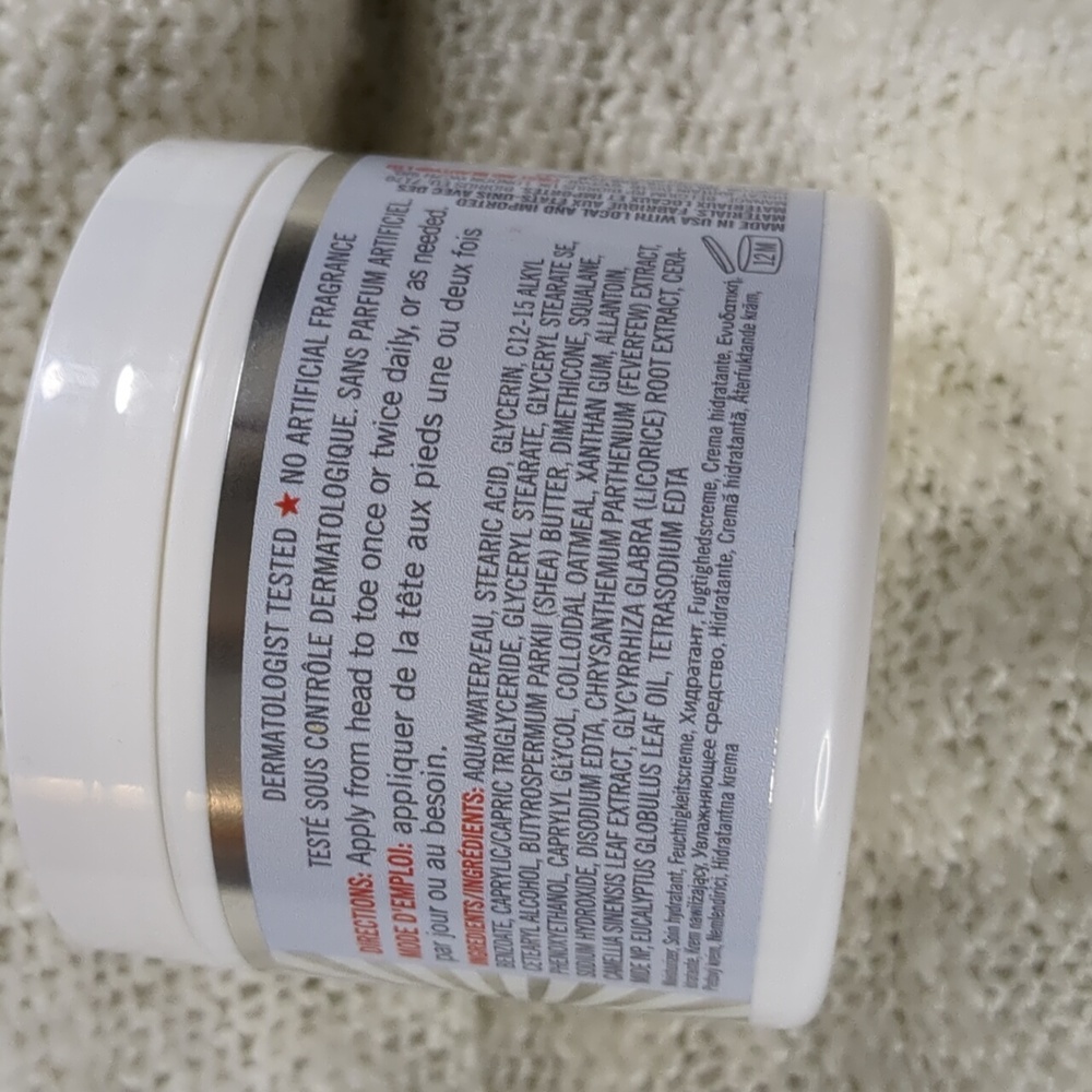 First Aid Beauty Ultra Repair Cream, 113g/4.0oz - Picture 3 of 9